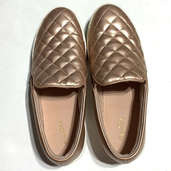 Like New Aldo Rose Gold Quilted Slip On Semi Platform Loafer Size 6 - Picture 4 of 11